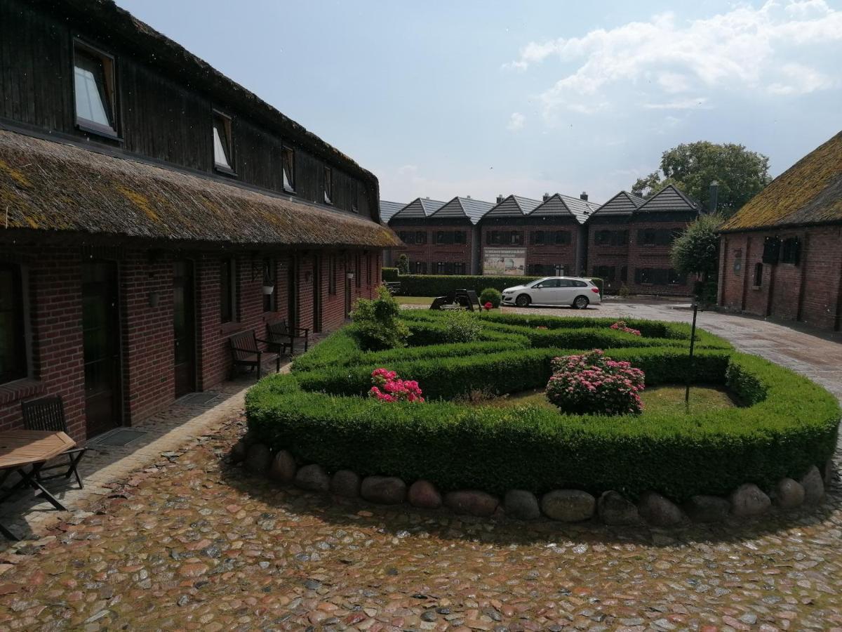 Gasthof-Ferienwohnungen-Kliesow'S Reuse Alt Reddevitz Exteriér fotografie